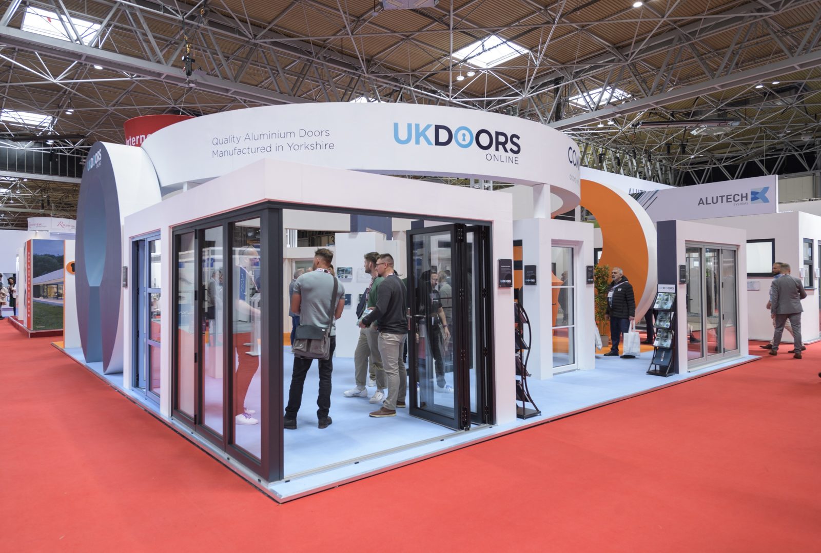 UK Doors Online celebrates growth Glass Times