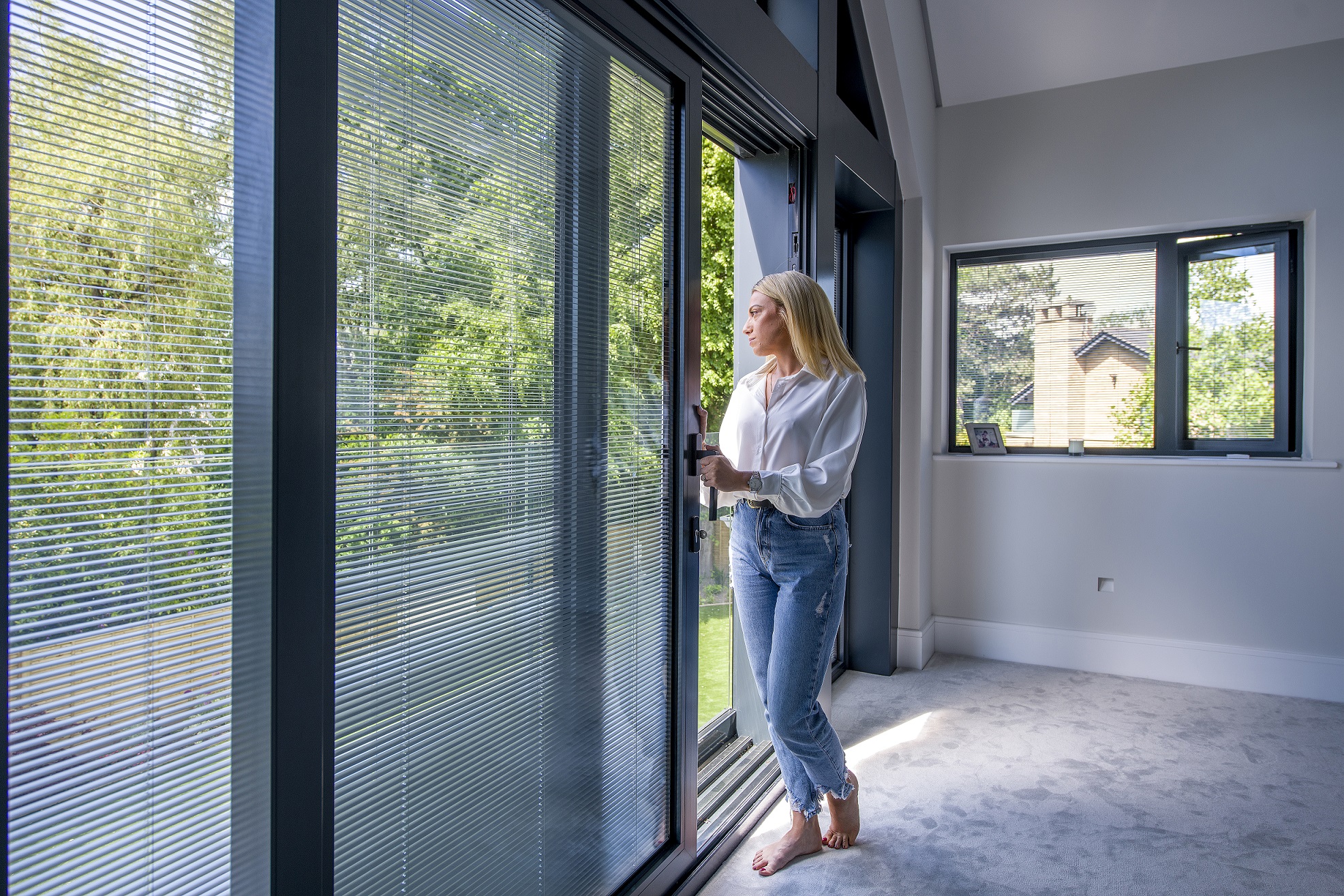 Morley launches black UniBlinds option Glass Times